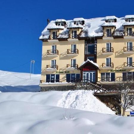 Hotel Donata Goedaoeri Buitenkant foto