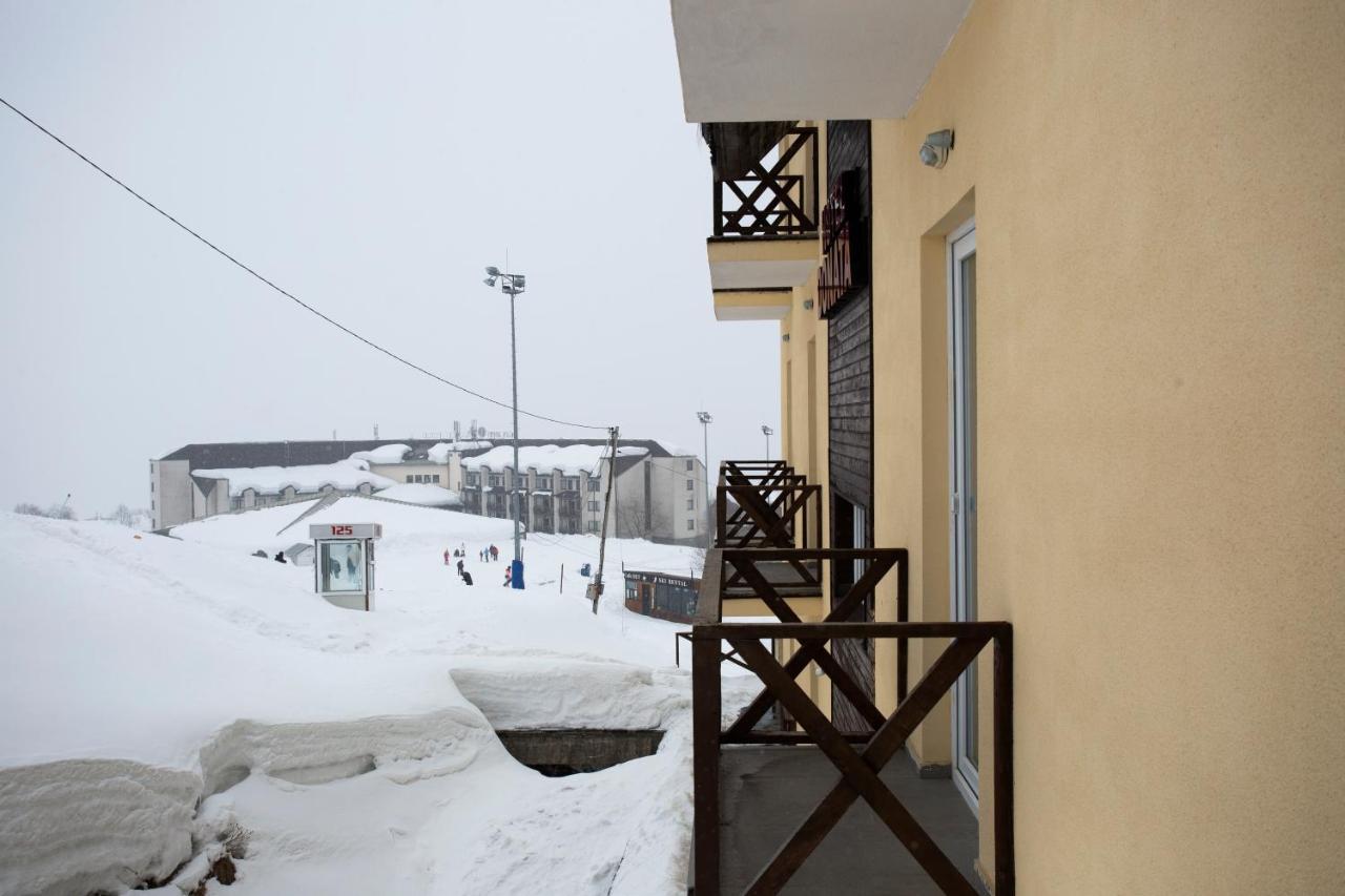 Hotel Donata Goedaoeri Buitenkant foto